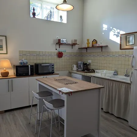 A Avec Terrasse, Animaux Acceptes - Fr-1-653-82