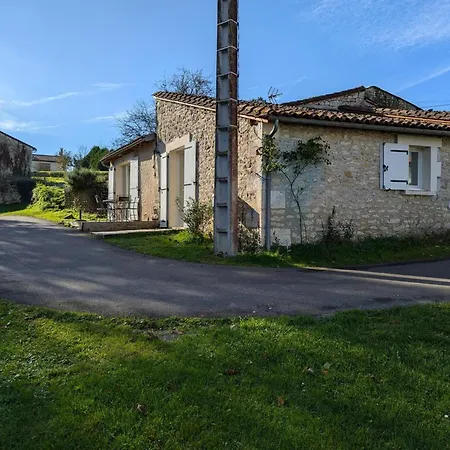 A Avec Terrasse, Animaux Acceptes - Fr-1-653-82 Venkovský dům