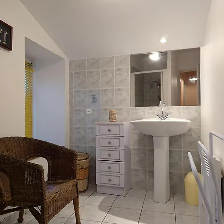 בית נופש A Avec Terrasse, Animaux Acceptes - Fr-1-653-82 *