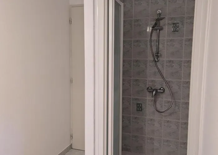 à Avec Terrasse, Animaux Acceptés - Fr-1-653-82 Сasa de vacaciones Torsac