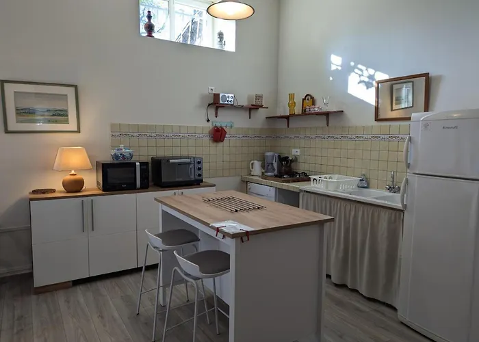 à Avec Terrasse, Animaux Acceptés - Fr-1-653-82